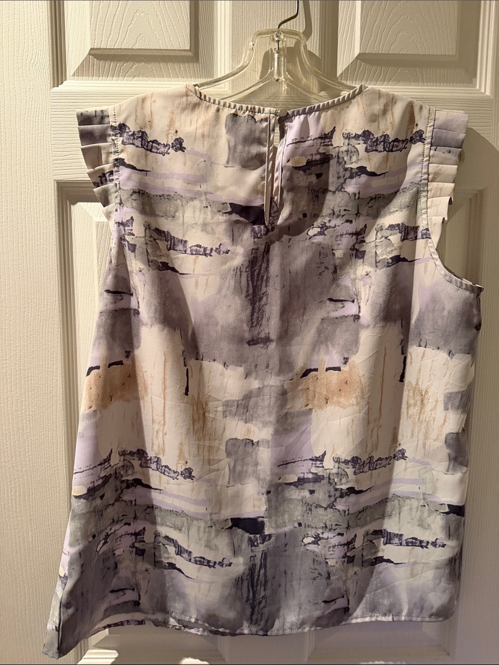 Sleeveless Abstract Print Ruffle-Shoulder Camisole in Cream, Gray & Lavender - Picture 6 of 7